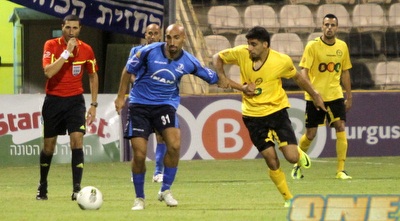 אסוס מול חן עזרא (איתי ישראל) אסוס מול חן עזרא (איתי ישראל)