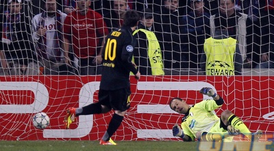 ליאו מסי כובש את שערו ה-200 (רויטרס)