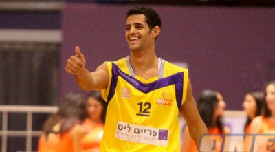 שלומי הרוש. חולון התעוררה מאוחר (יניב גונן)