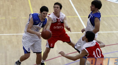 רועי בן יהודה ותומר לוי (יוסי ציפקיס) רועי בן יהודה ותומר לוי (יוסי ציפקיס)