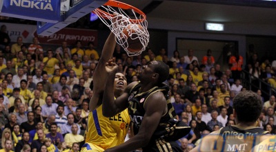 איבקה שומר על הנדריקס (יוסי ציפקיס)