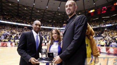 וויצ´יץ´ עם החבר הטוב, שארפ (יוסי ציפקיס)