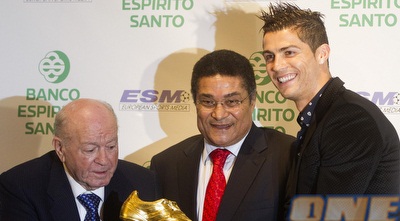 רונאלדו עם אאוסביו ודי סטפנו (רויטרס) רונאלדו עם אאוסביו ודי סטפנו (רויטרס)