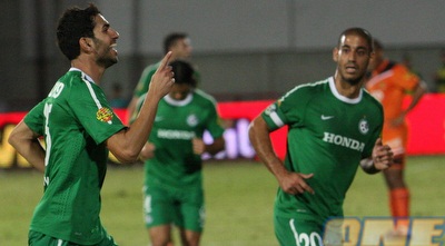 חן עזריאל חוגג עם יניב קטן (עמית מצפה)