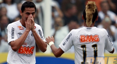 גאנסו וניימאר חוגגים (רויטרס)