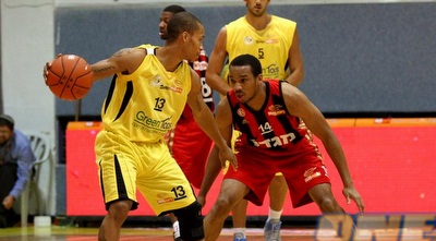 רנדל מול בראדלי (שי לוי)