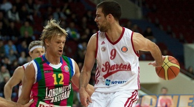 יותם הלפרין. בעיות המיסוי ישאירו אותו שוב בחו&qout;ל?