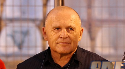 מאמן נבחרת צ&acute;כיה (שי לוי)