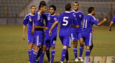 שחקני הנבחרת חוגגים. בחמישי מול סרביה (שי לוי)