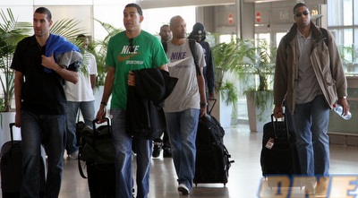 דלו, הנדריקס, סמית&acute; ובורשטיין מגיעים לנמל התעופה (איתי ישראל)