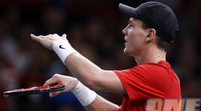 ברדיך מראה עד כמה ההבדלים בינו לבין פדרר גדולים (רויטרס)