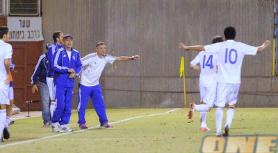 הנבחרת חוגגים את השני (יניב גונן)