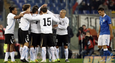 שחקני אורוגוואי חוגגים (רויטרס)