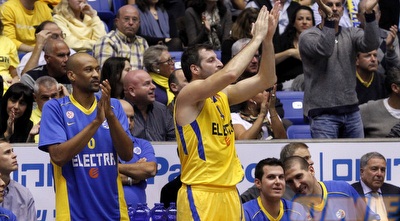 פאפאלוקאס מוחא כפיים (יוסי ציפקיס)