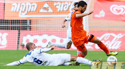 ישראל זגורי עוקף את רביד גזל (שי לוי) ישראל זגורי עוקף את רביד גזל (שי לוי)