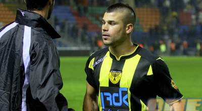 קובי מויאל (יניב גונן) קובי מויאל (יניב גונן)