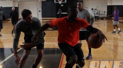 עומרי כספי ודוויין ווייד (ONE)