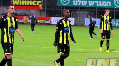 שחקני בית&qout;ר מאוכזבים (יניב גונן)