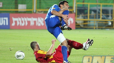 שבחון נפצע. הוחלף בדקה ה-36 ע&qout;י אילוז (משה חרמון)