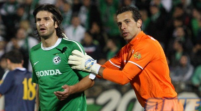 איציק כהן (משמאל). מתרחק מסכנין (עמית מצפה) איציק כהן (משמאל). מתרחק מסכנין (עמית מצפה)