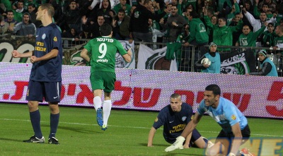 דבאלשווילי רץ לחגוג (עמית מצפה)