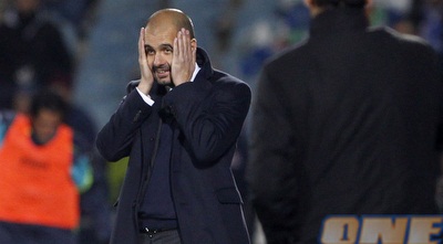 גוארדיולה. שובר את הראש לקראת סנטוס (רויטרס) גוארדיולה. שובר את הראש לקראת סנטוס (רויטרס)