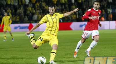 קולאוטי בועט לשער (יוסי ציפקיס)