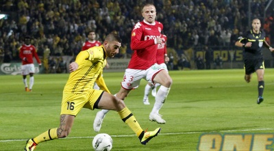 אלירן עטר עובר את מריו פצ´אלקה (יוסי ציפקיס)