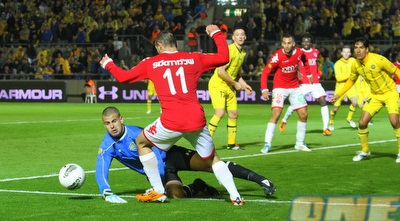 אלרואי כהן עובר את ברק לוי (יניב גונן)