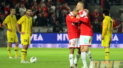 פצ´אלקה חוגג עם ידין (יניב גונן)