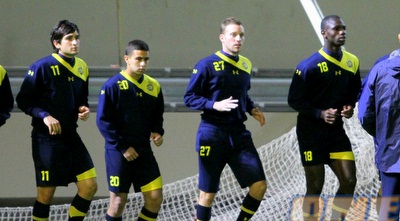 שחקני מכבי ת&qout;א באימון (יניב גונן)