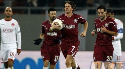 דיץ אחרי השער שהבקיע (רויטרס)