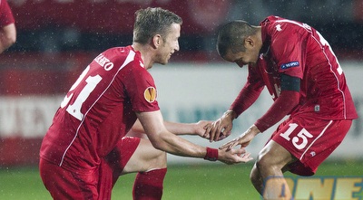 יאנקו ורוסאלס מתחברים לימי הגן בחגיגות שער הניצחון (רויטרס) יאנקו ורוסאלס מתחברים לימי הגן בחגיגות שער הניצחון (רויטרס)