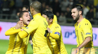 לוגסי חוגג בטירוף (משה חרמון)