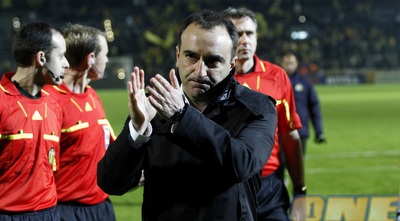 מאמן בשיקטש קרלוס קבלאל שמח בסיום (יוסי ציפקיס)