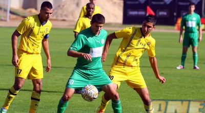 יובל יעקובוביץ´ מול מונס דאבור (יניב גונן) יובל יעקובוביץ´ מול מונס דאבור (יניב גונן)