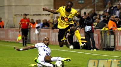 טופי מדלג מעל אלן מסודי בסיומו של המאורע (שי לוי) טופי מדלג מעל אלן מסודי בסיומו של המאורע (שי לוי)