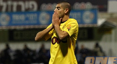 בן בנימין תופס את הראש (שי לוי) בן בנימין תופס את הראש (שי לוי)