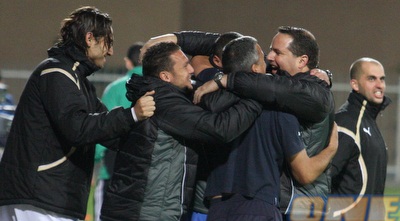 רן בן שמעון חוגג בסיום (עמית מצפה) רן בן שמעון חוגג בסיום (עמית מצפה)