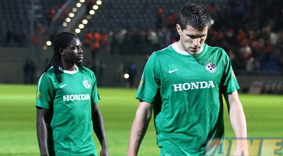 בוליאט וימפולסקי מתקשים לעכל את ההפסד (שי לוי)