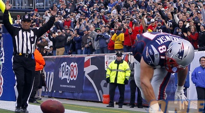 רוב גרונקוסקי מניו אינגלנד חוגג טצ´דאון (רויטרס)