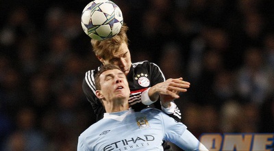 אדין דזקו ואולגר באדשטובר במאבק אווירי (רויטרס) אדין דזקו ואולגר באדשטובר במאבק אווירי (רויטרס)