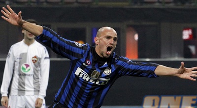 אסטבן קמביאסו חוגג בטירוף (רויטרס) אסטבן קמביאסו חוגג בטירוף (רויטרס)