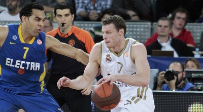 פוצ´וס מול בלו (GettyImages)