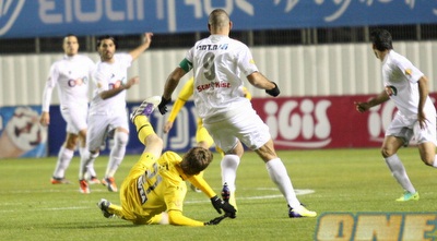 שרן ייני מול סבע (גיא בן זיו)