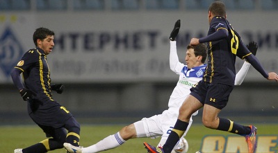 מושיקו לוגסי ודור מיכה מול דנילו סילבה (רויטרס)