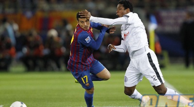 עבדול קאדר קייטה &qout;מלטף&qout; את פדרו (רויטרס)