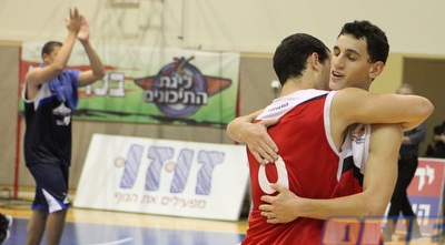 איתמר גרומק מקבל אהבה (עמית מצפה)