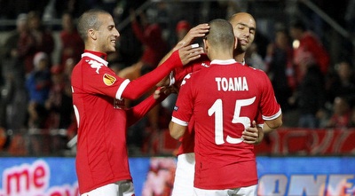 ומקבל ברכות מאביחי ידין ושי אבוטבול (יוסי ציפקיס)