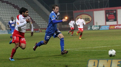 אוהד קדוסי מנסה להשיג את גל ספיר (עמית מצפה)